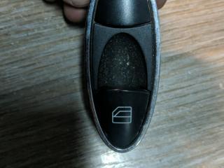 кнопка стеклоподъемника двери Mercedes-Benz CLS-Класс C219 2005, 3.0 л., OM 642.920, дизель, АКПП, черный, купе, A2118219758, 2118219758, 502055