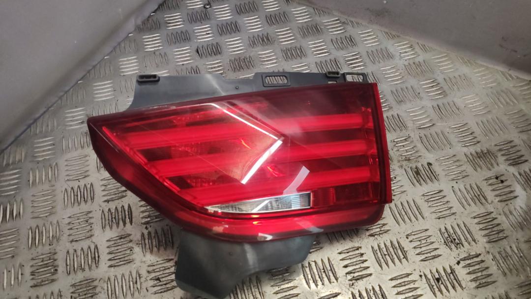 фонарь крышки багажника правый BMW 5 серия F07/F10/F11 2012, 3.0 л., N55 B30 A, бензин, АКПП, хетчбэк 5 дв., 7199638 - фото №1