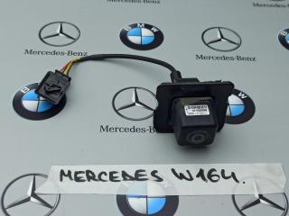 камера заднего вида Mercedes-Benz M-Класс W164 2008, A1648200597