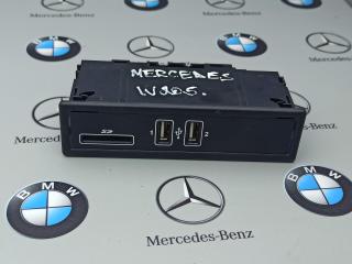 разъем AUX / USB Mercedes-Benz C-Класс W205/S205/C205 2017, A2058200226