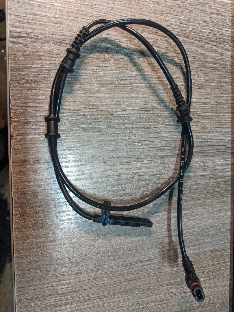 датчик ABS Mercedes-Benz GL-Класс X166 2012, 3.0 л., OM 642.826, дизель, внедорожник 5 дв., A1665400217, 1665400217 - фото №1