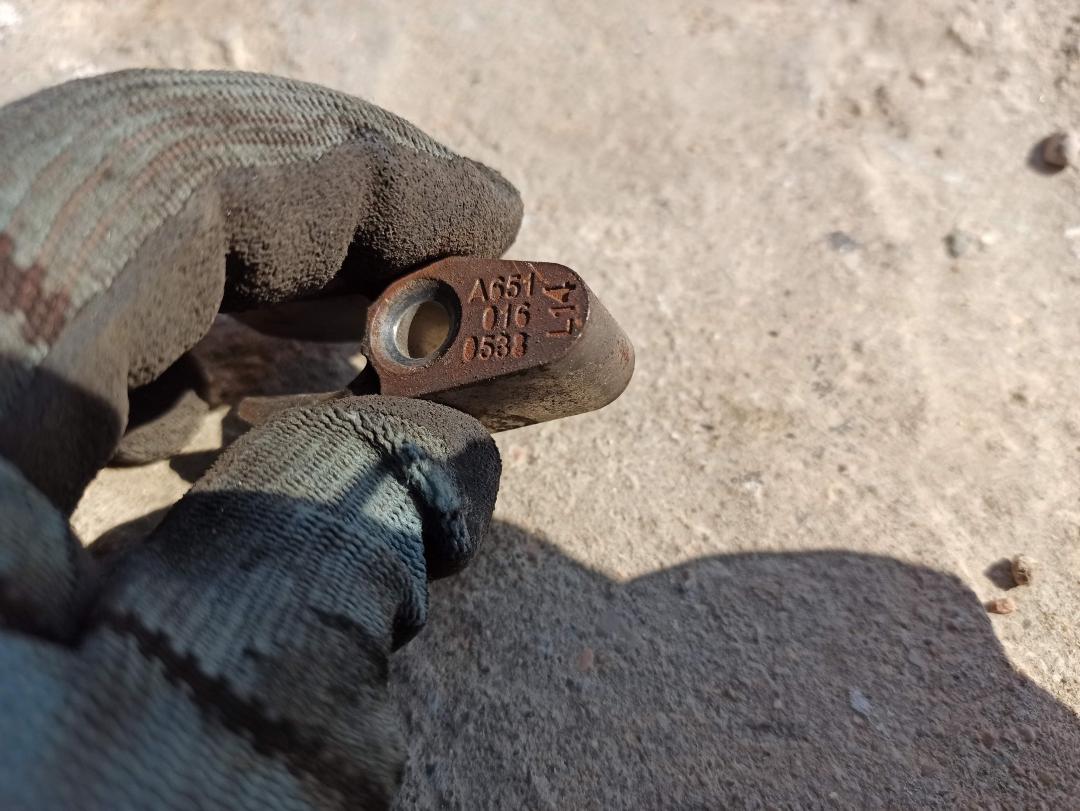 крепление форсунки Mercedes-Benz GLC-Класс X253/C253 2015, 2.2 л., дизель, A6510160538 - фото №1