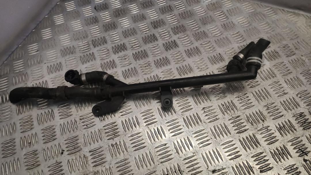 трубка охлаждающей жидкости BMW 5 серия F07/F10/F11 2012, 3.0 л., N55 B30 A, бензин, АКПП, хетчбэк 5 дв., 9170342 - фото №1