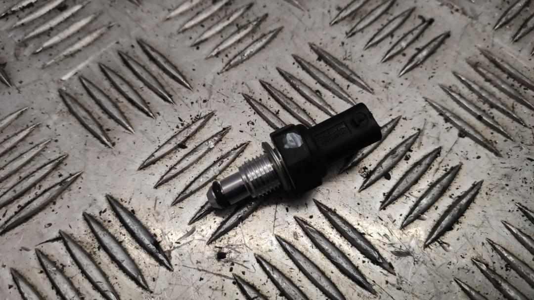 Клапан ТНВД Mercedes-Benz GLC-Класс X253/C253 2018, 2.2 л., дизель, 9307Z531A - фото №1