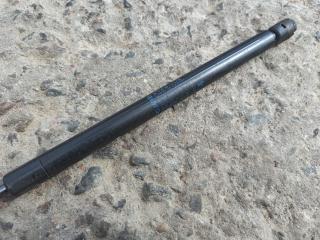 амортизатор крышки багажника (3-5 двери) Mini Cooper 1 поколение 2001, 1.6 л., W10 B16 A, бензин, АКПП, красный, хетчбэк 5 дв.