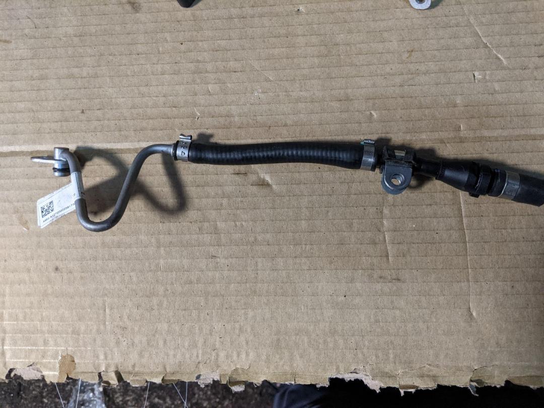 трубка охлаждающей жидкости Mercedes-Benz C-Класс W205/S205/C205 2017, 4.0 л., M 177.980, гибрид, A1772000258, 1772000258 - фото №1