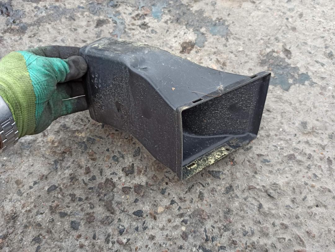 воздуховод тормозной левый BMW 5 серия E60/E61 2006, 3.0 л., N52 B30 A, бензин, АКПП, седан, 7033703 - фото №1