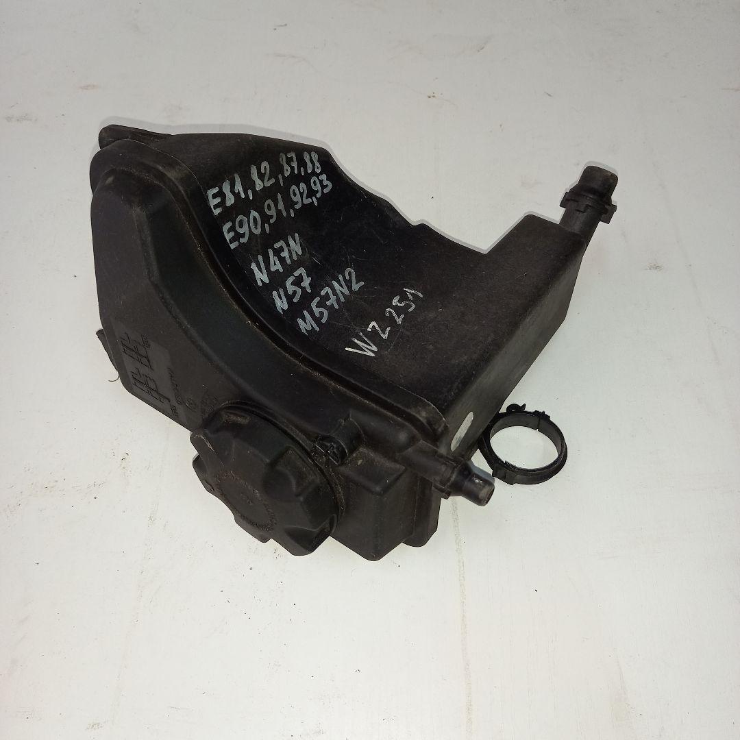 бачок расширительный BMW 3 серия E90/E91/E92/E93 (2004 - 2010) - фото №1