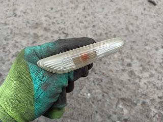 повторитель поворота на крыле BMW 5 серия E60/E61 2006, 3.0 л., N52 B30 A, бензин, АКПП, седан, 7165741