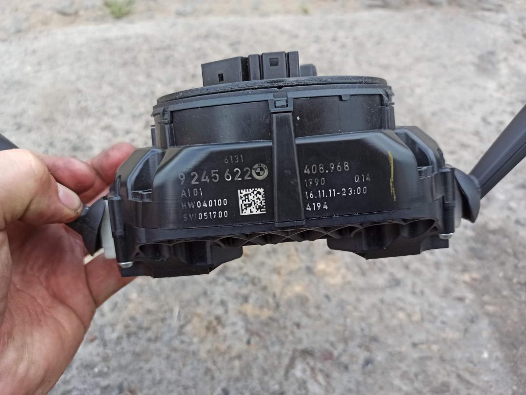 переключатель подрулевой (стрекоза) BMW 7 серия F01/F02 2011, 3.0 л., N54 B30 A, бензин, седан, 9245622 - фото №1