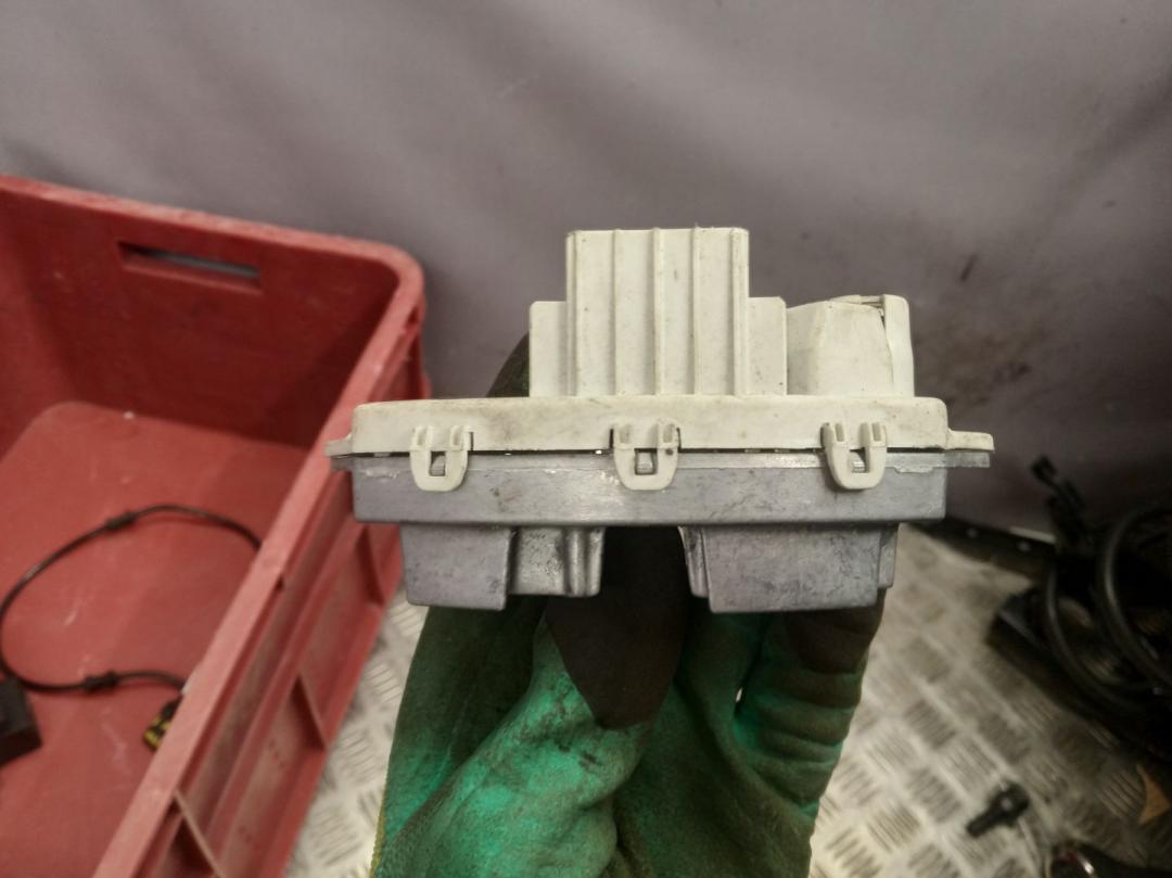 сопротивление печки BMW 3 серия E90/E91/E92/E93 2006 - фото №1