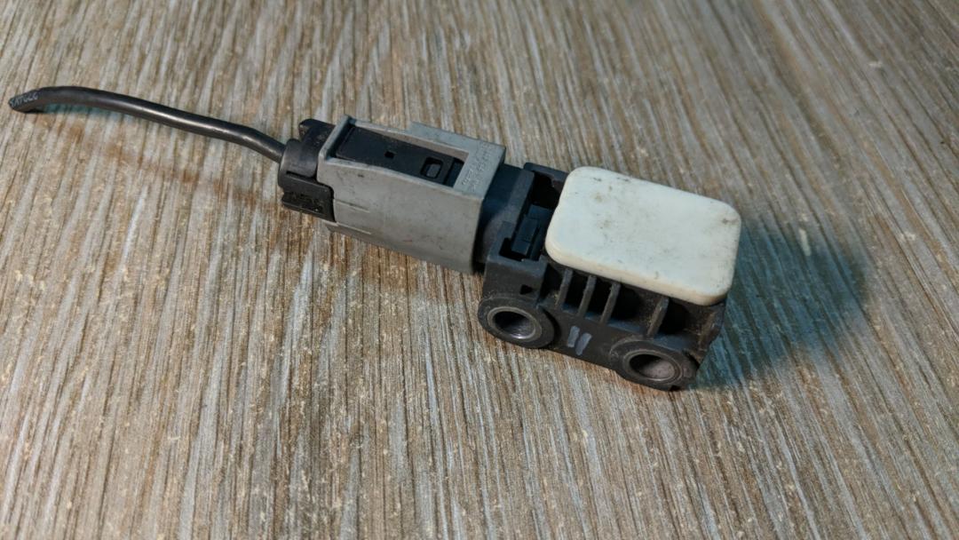 датчик удара BMW 3 серия E90/E91/E92/E93 2007, 3.0 л., N52 B30 A, бензин, АКПП, седан, 6951595, 65776951595 - фото №1