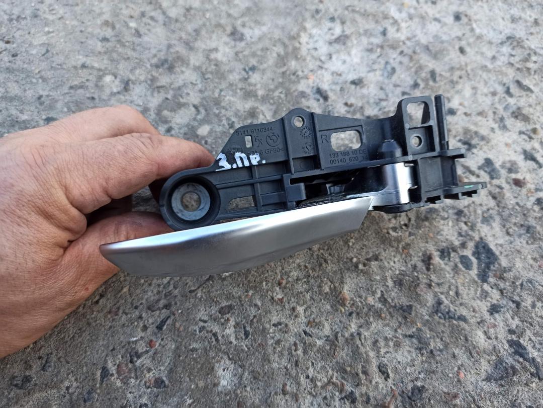 ручка внутренняя задняя правая BMW 7 серия F01/F02 2011, 3.0 л., N54 B30 A, бензин, седан, 9116344 - фото №1