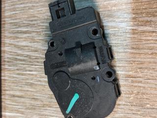 моторчик заслонки печки Mercedes-Benz M-Класс W164 2006, 3.5 л., M 272.967, бензин, АКПП, внедорожник 5 дв., правый руль, EFB336, 929888G