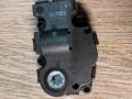 моторчик заслонки печки Mercedes-Benz M-Класс W164 2006, 3.5 л., M 272.967, бензин, АКПП, внедорожник 5 дв., правый руль, EFB336, 929888G - фото №3