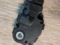 моторчик заслонки печки Mercedes-Benz M-Класс W164 2006, 3.5 л., M 272.967, бензин, АКПП, внедорожник 5 дв., правый руль, EFB336, 929888G - фото №3