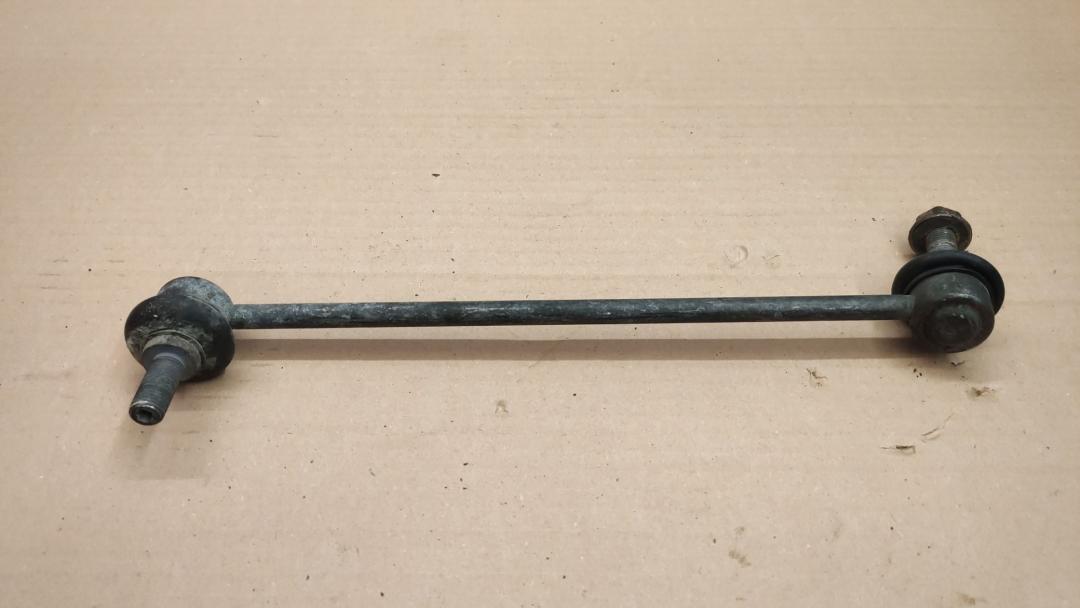 стойка стабилизатора BMW 5 серия F07/F10/F11 2010, 6777319 - фото №1