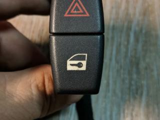 кнопка аварийной сигнализации BMW 5 серия E60/E61 2007, 3.0 л., M57 D30 (306D5), дизель, АКПП, седан, правый руль, 6919506