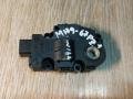 моторчик заслонки печки Mercedes-Benz M-Класс W164 2006, 3.0 л., OM 642.940, дизель, АКПП, внедорожник 5 дв., EFB336, 929888G - фото №3
