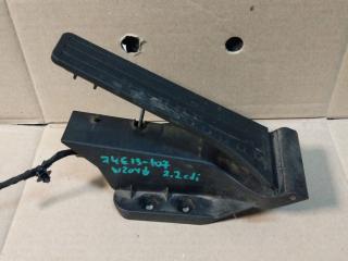 педаль Mercedes-Benz C-Класс W204/S204 2008, 2.1 л., OM 646.811, дизель, МКПП, серебро, седан, A2043000204
