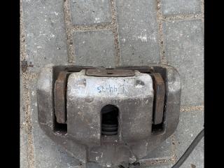 суппорт передний левый BMW 7 серия E65/E66/E67 2003, 4.4 л., бензин, АКПП, седан