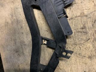 Крепление бампера заднего BMW 7 серия E65/E66/E67 [рестайлинг] 2005, 8245315