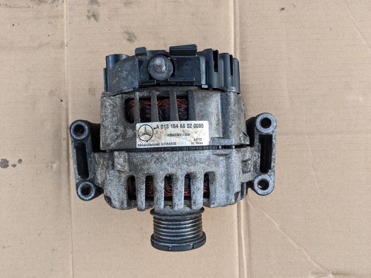 генератор Mercedes-Benz E-Класс W212/S212/C207/A207 W212 2010, 2.2 л., дизель, АКПП, седан, задний привод, правый руль, A0131546802, 2543406A - фото №1
