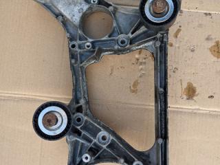 кронштейн генератора Mercedes-Benz E-Класс W212/S212/C207/A207 W212 2010, 2.2 л., дизель, АКПП, седан, задний привод, правый руль, A6512011109