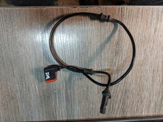 датчик ABS Mercedes-Benz E-Класс W212/S212/C207/A207 W212 2010, 2.2 л., дизель, АКПП, седан, задний привод, правый руль, A2125402117