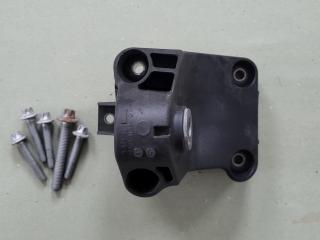 кронштейн двигателя Mercedes-Benz E-Класс W213/S213/C238/A238 W213 2017, 2.0 л., OM 654.920, дизель, АКПП, седан, A6542232200