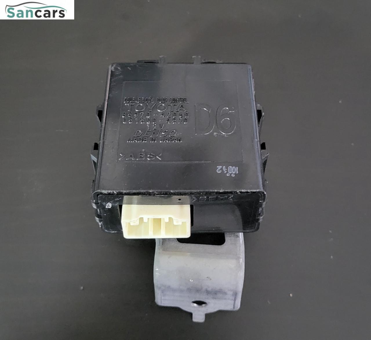 блок управления центральным замком Toyota RAV4 5 поколение (XA50) 2021, 2.5 л., бензин, вариатор, внедорожник 5 дв., 8597042060 - фото №1