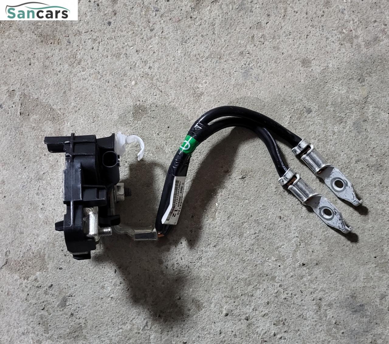 клемма аккумулятора минус Toyota RAV4 5 поколение (XA50) 2021, 2.5 л., бензин, вариатор, внедорожник 5 дв., 2885925040, 8216542120 - фото №1