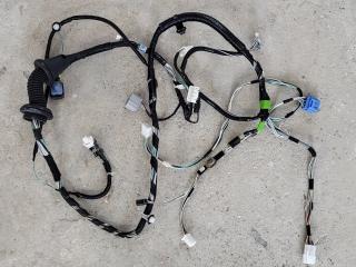 дверная проводка Toyota RAV4 5 поколение (XA50) 2021, 2.5 л., бензин, вариатор, внедорожник 5 дв., 8215142G70