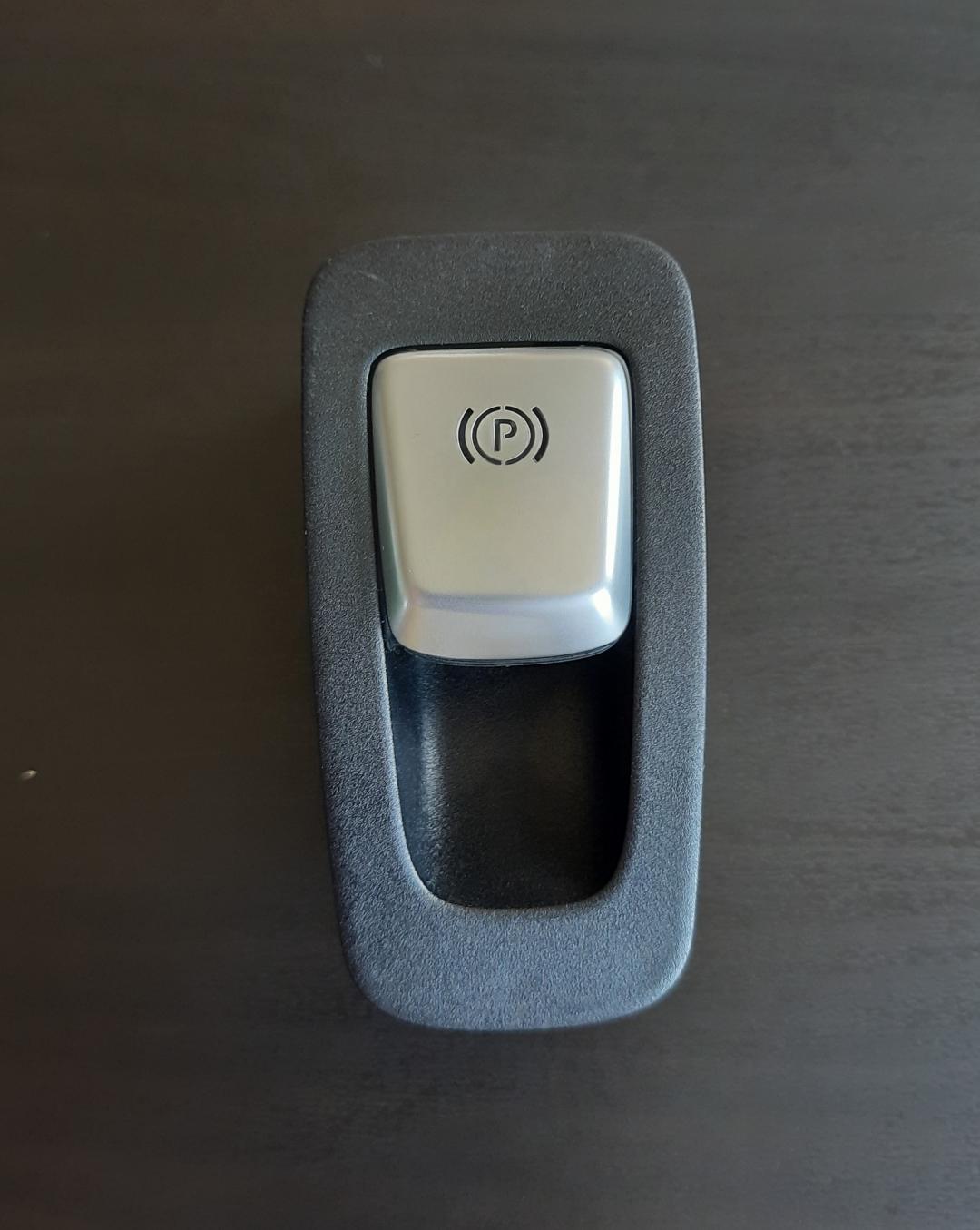 кнопка ручного тормоза (ручника) Mercedes-Benz E-Класс W213/S213/C238/A238 2018, 2.0 л., OM 654.920, дизель, АКПП, седан, A2139053803 - фото №1