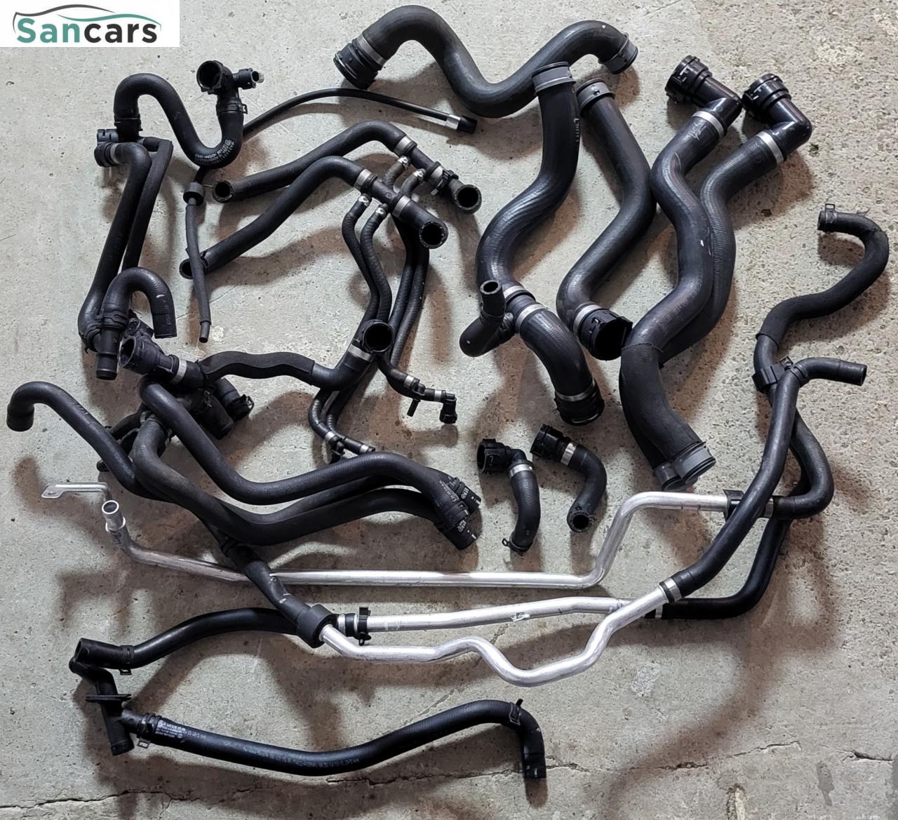 патрубок радиатора Mercedes-Benz, 3.0 л., A1668303800, A1665012882, A1665008675, A1668307101, A1665001075, A1668304996, A1665003475, A1665009075, A1668300596, A1665000575, A1663303000, A2535011800, A1668300796, A1663201055, A1668307001 - фото №1