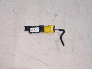 датчик удара Volkswagen Touareg 1 поколение 2003, 3.2 л., бензин, АКПП, внедорожник 5 дв., полный привод, 4B0959643C