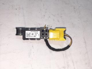 датчик удара Volkswagen Touareg 1 поколение 2003, 3.2 л., бензин, АКПП, внедорожник 5 дв., полный привод, 4B0959643C