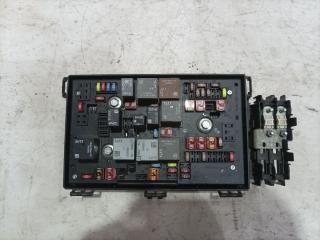 блок предохранителей Opel Astra J (2009 - 2012), 13343981