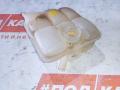 бачок расширительный Ford Kuga 2 поколение 2013, 2.0 л., дизель, АКПП, frozen white, внедорожник 5 дв., полный привод, 8V618K218AE, 1717053 - фото №4