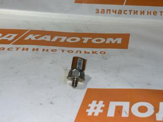 датчик давления топлива Volkswagen Golf 6 поколение (2008 - 2012), 1.4 л., CAXA, бензин, 03C906051H