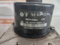 блок ABS Volkswagen Touareg 1 поколение 2005, 4.2 л., AXQ, бензин, АКПП, z4 / c9z, внедорожник 5 дв., полный привод, 7LO6141111 - фото №3